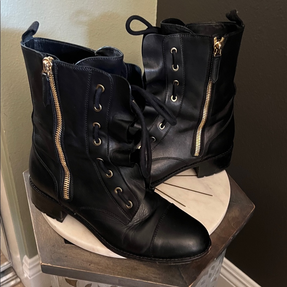 Valentino Garavani, size 39.5 EU, 9 US, Leather Combat Boots w/ Gold Zipper